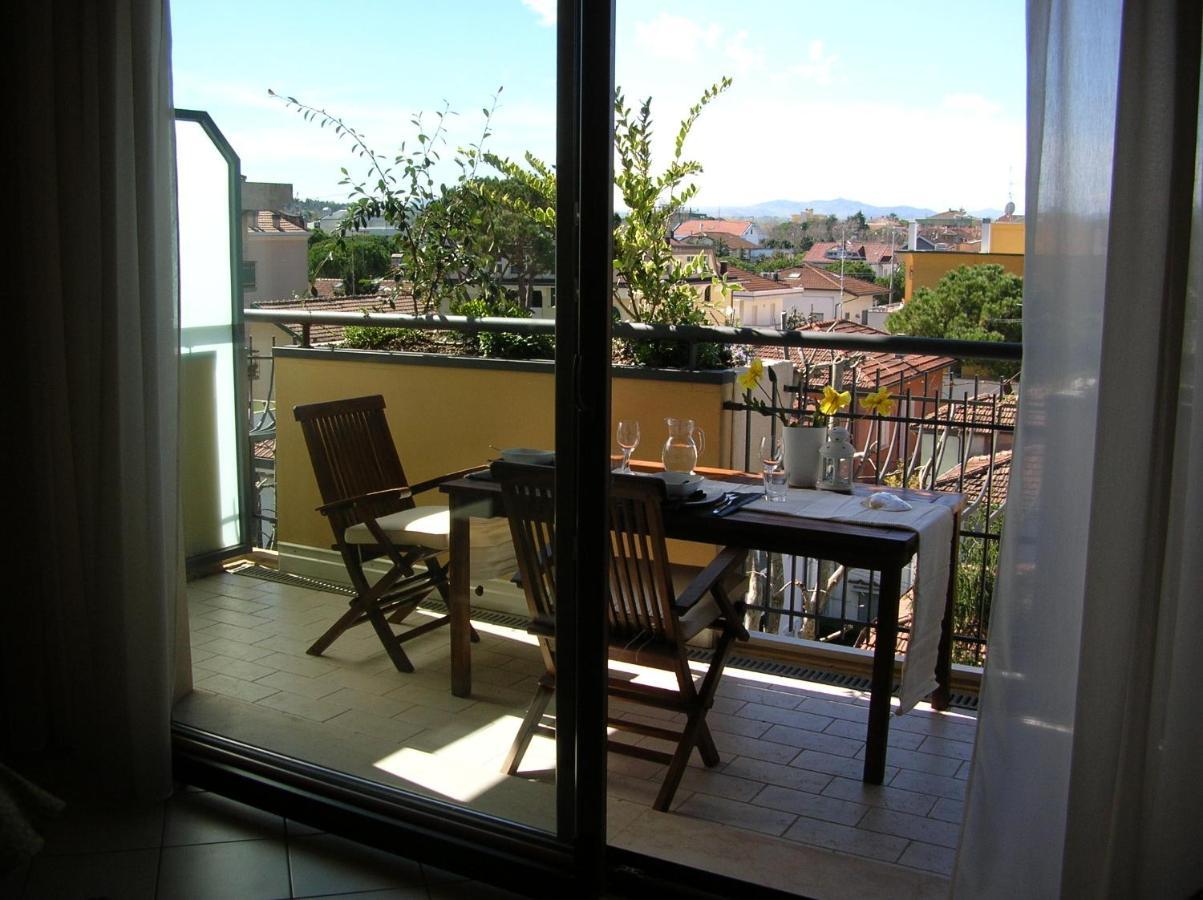 Residence Dory Riccione Exterior foto